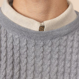Puloverul Biertan din lână merinos din tricot cu cablu - Inox