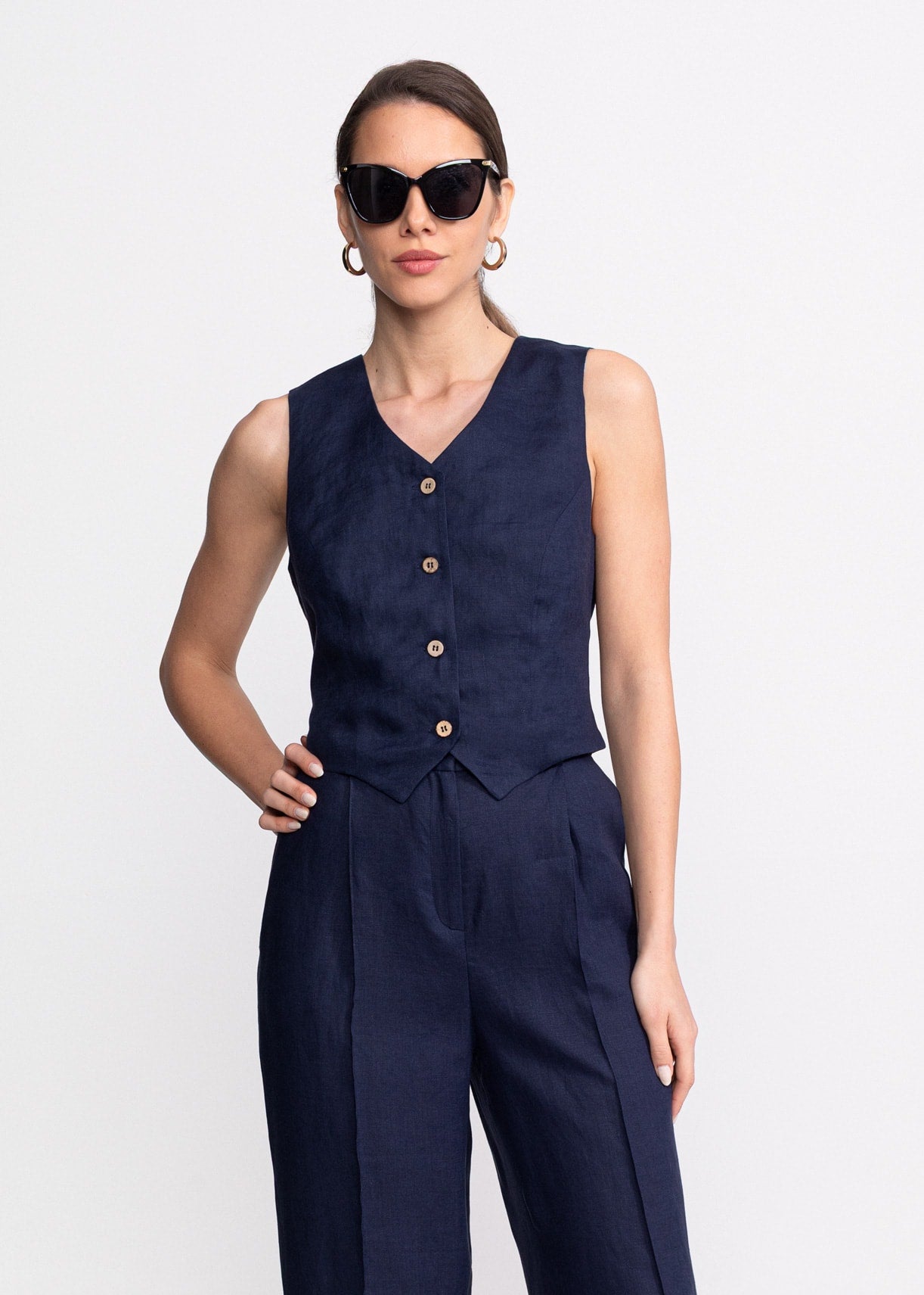 De IONESCU Figa linen suit set navy blue – French linen 160 gsm, handmade in Transylvania, sustainable fashion