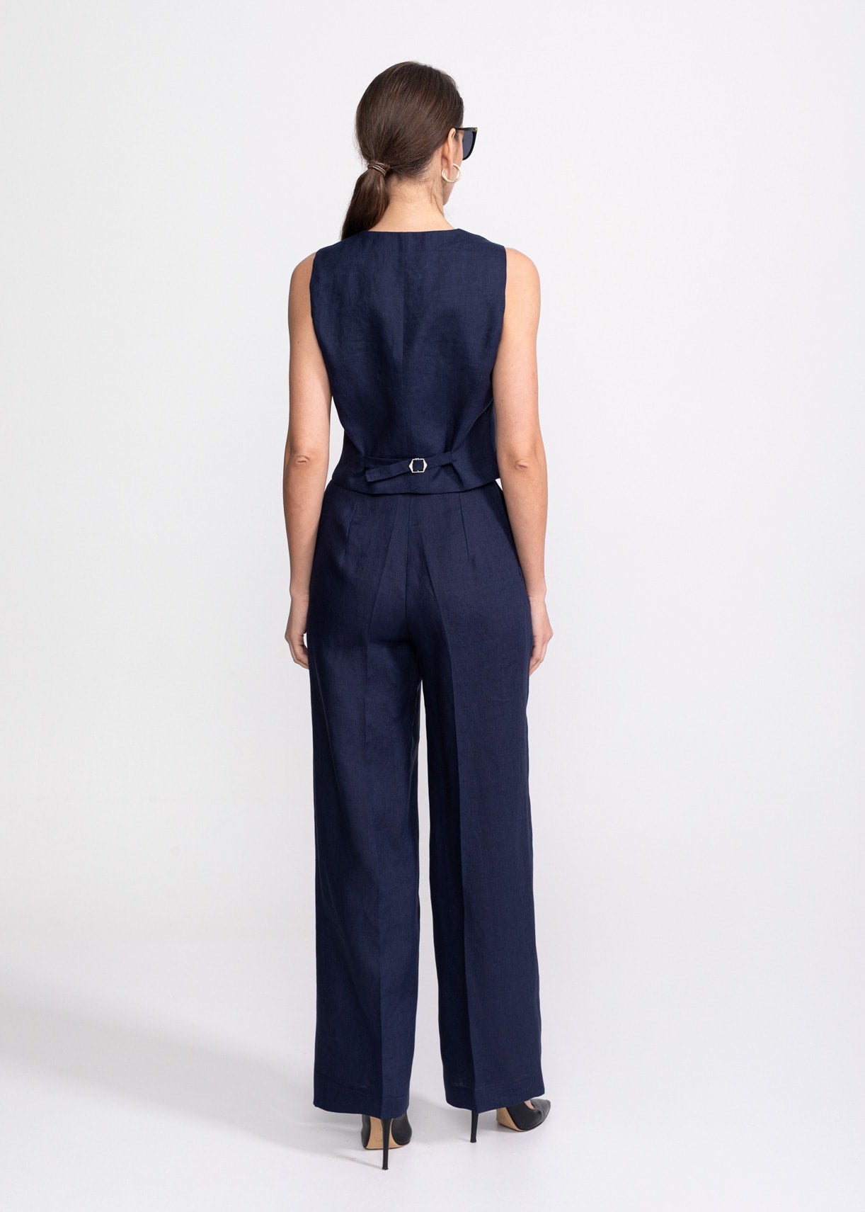 Figa linen suit set women navy blue – V-neck waistcoat and high waist trousers from the back, handmade in Transylvania, De IONESCU