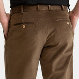 Die Dacian-Hose aus Bio-Baumwolle – Russet Brown