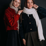 The “Ovidiu” 100% Wool Shawl – Ecru