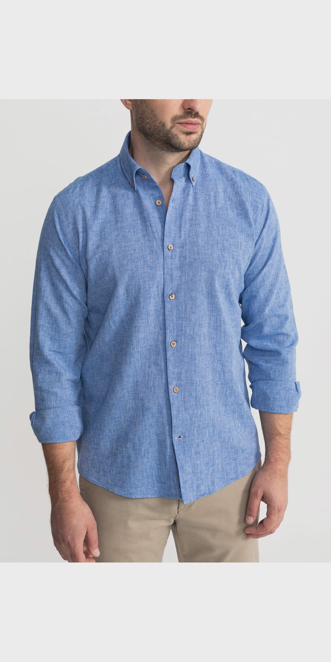 De IONESCU Godeanu linen shirt – Sea Blue – product showcase video